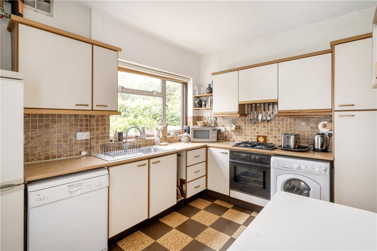 6 bedroom house, Sandgate Lane, London SW18 - Sold