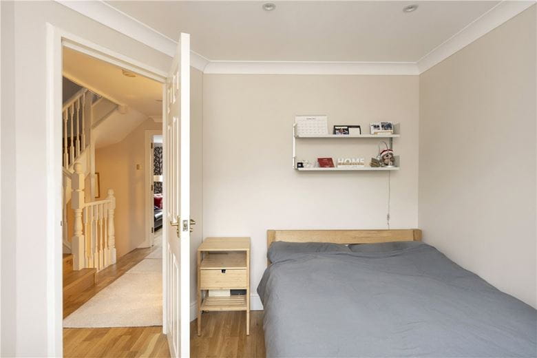 5 bedroom house, Elderfield Place, Heritage Park/Tooting Bec SW17 - Sold