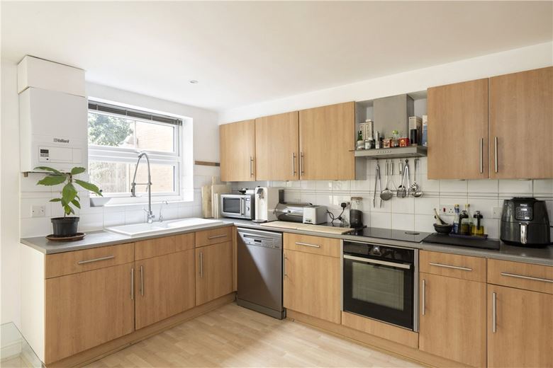 5 bedroom house, Elderfield Place, Heritage Park/Tooting Bec SW17 - Sold