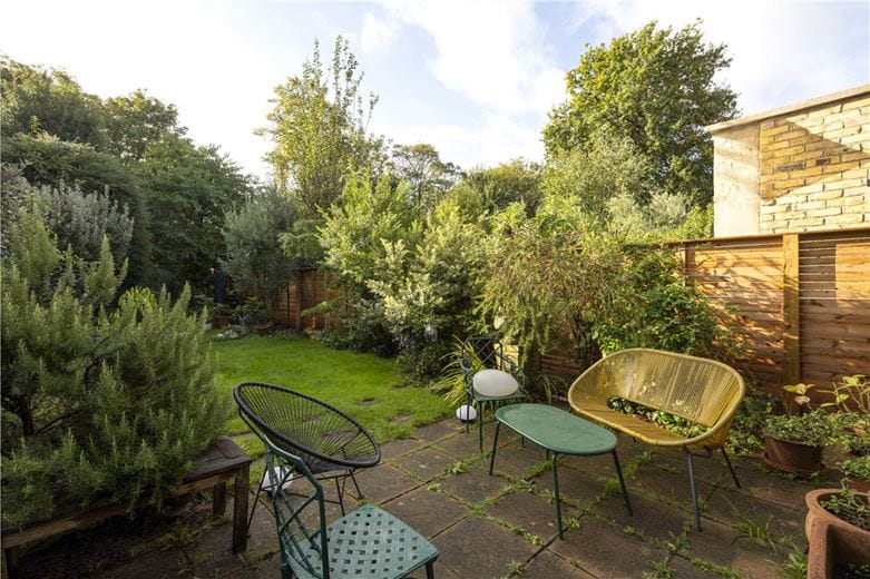 7 bedroom house, Hendham Road, London SW17 - Available