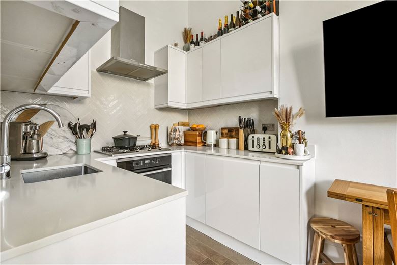 1 bedroom flat, St. Martins Court, Trinity Road, London SW17 - Sold