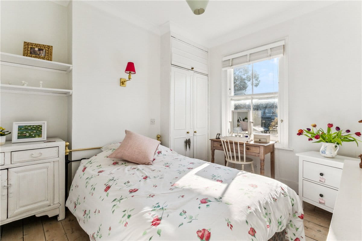 2 bedroom house, Smallwood Road, London SW17 - Sold
