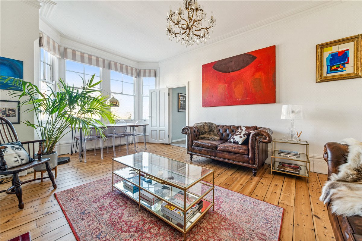 2 bedroom flat, Mayford Road, London SW12 - Sold