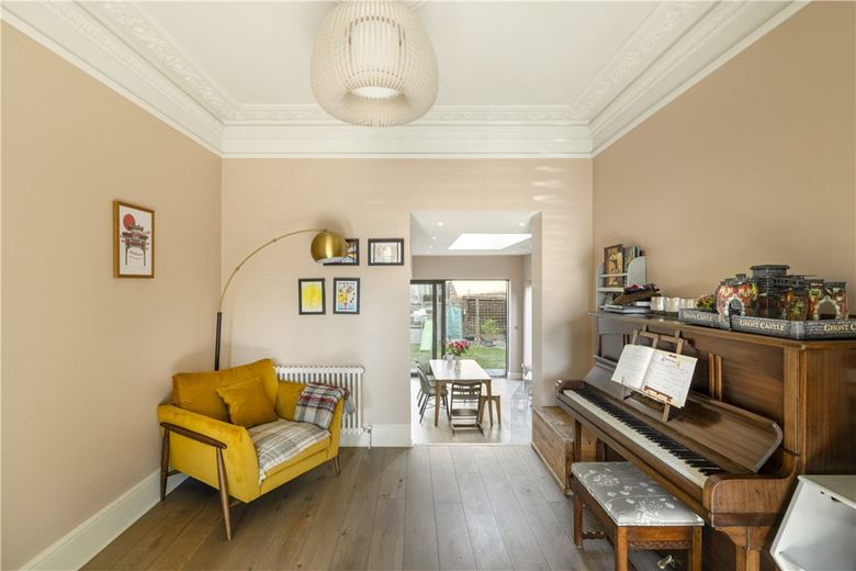 5 bedroom house, Tunley Road, London SW17 - Sold