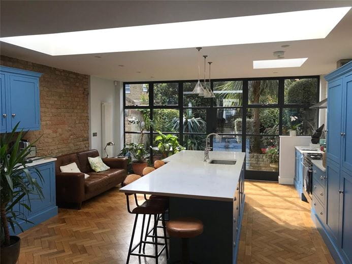 5 bedroom house, Calbourne Road, London SW12 - Sold STC