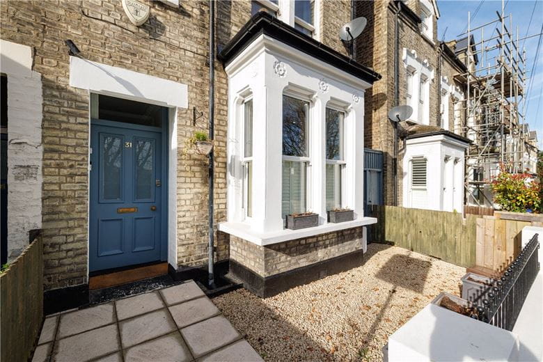 2 bedroom maisonette, Birdhurst Road, London SW18 - Available