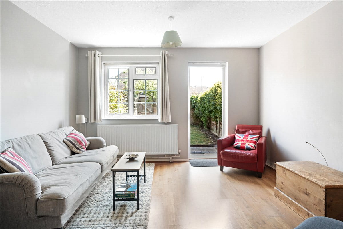2 bedroom house, St. Benets Close, London SW17 - Available