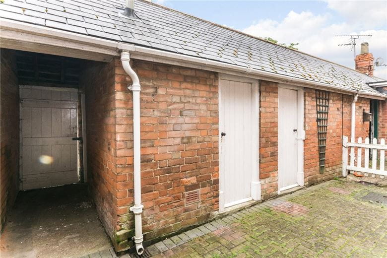 3 bedroom cottage, Main Street, Swine HU11 - Sold