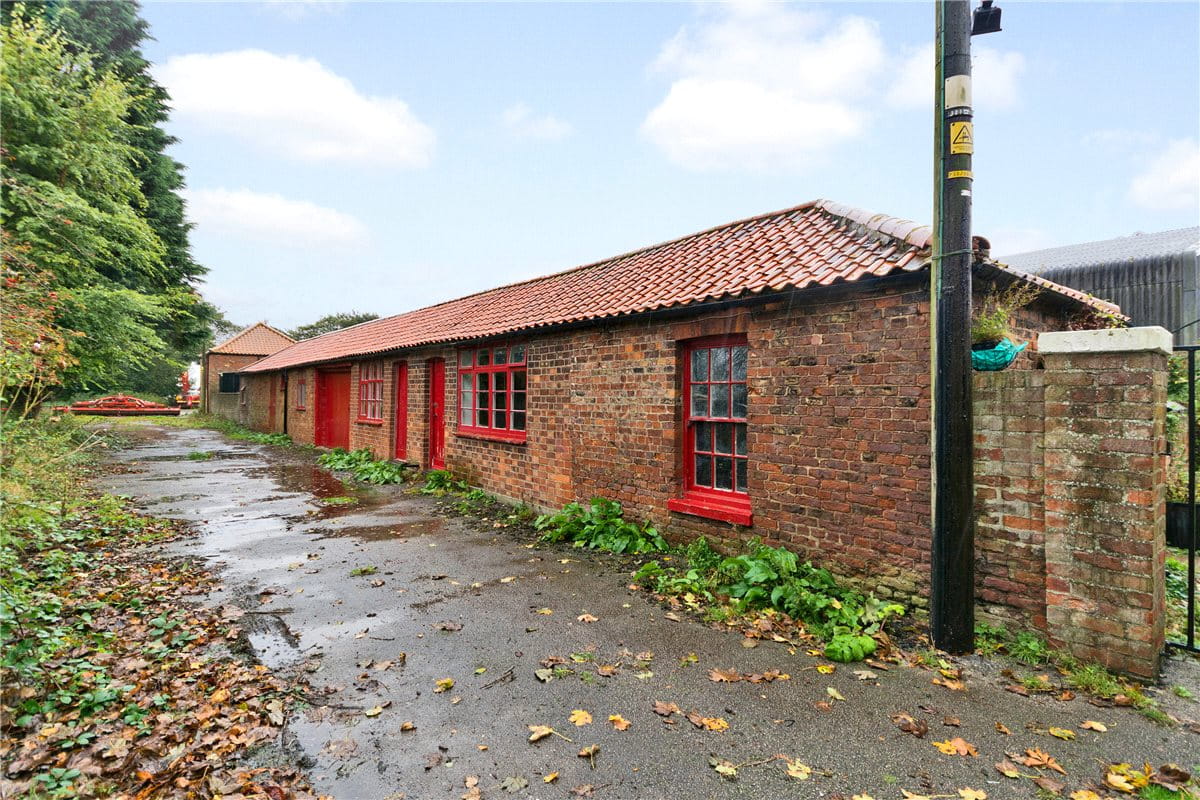 4 bedroom house, Channel Road, Sunk Island HU12 - Sold