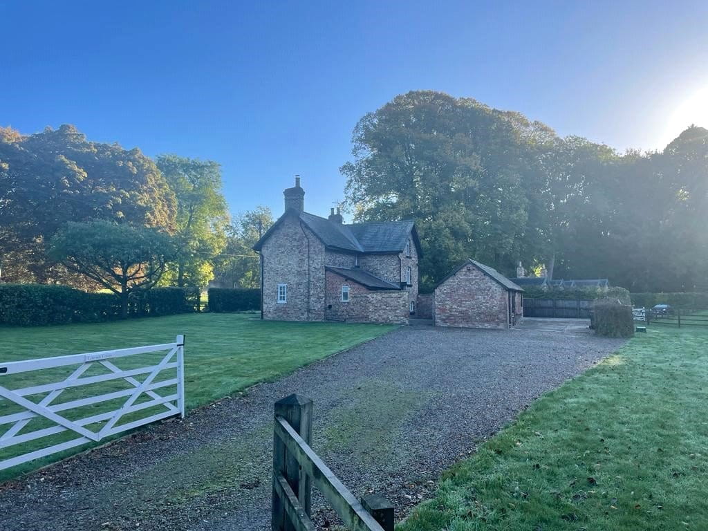 4 bedroom cottage, Wintringham, Malton YO17 - Available