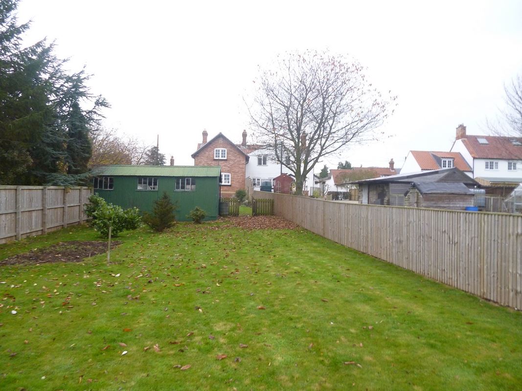 2 bedroom house, Wintringham, Malton YO17 - Available