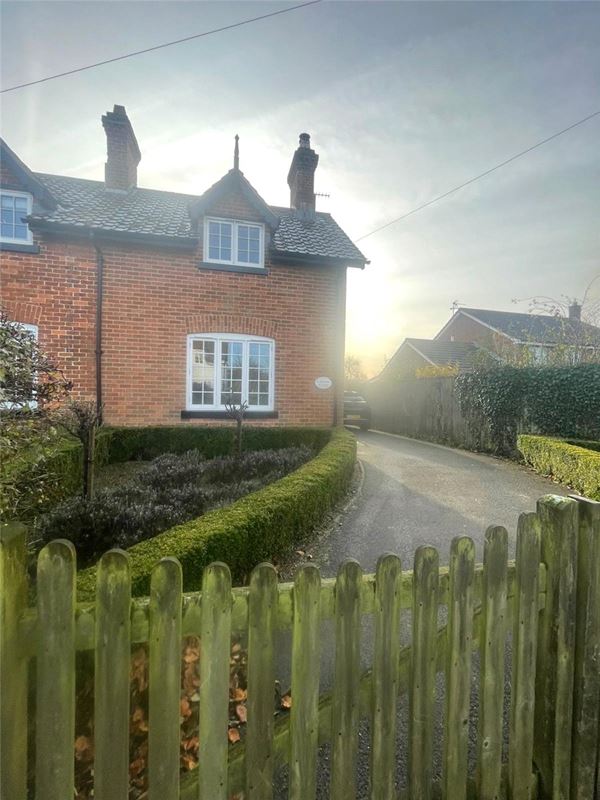 2 bedroom house, Wintringham, Malton YO17 - Available