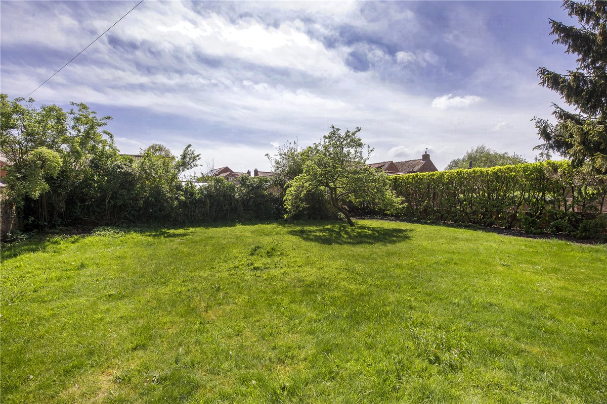 4 bedroom house, Croft Farm House, Main Street YO26 - Let Agreed