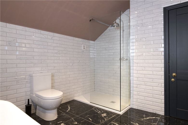 6 bedroom house, Harlow Moor Drive, Harrogate HG2