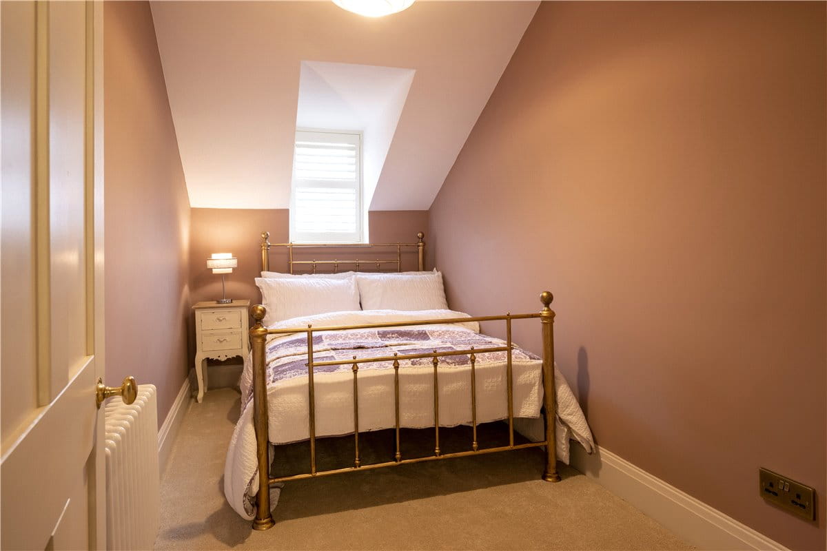 6 bedroom house, Harlow Moor Drive, Harrogate HG2