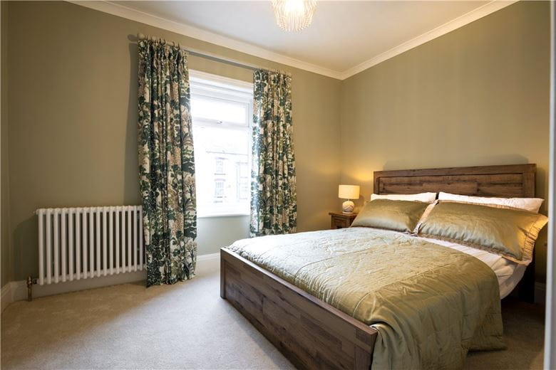 6 bedroom house, Harlow Moor Drive, Harrogate HG2