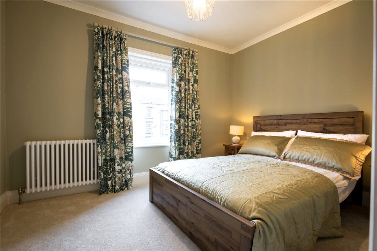 6 bedroom house, Harlow Moor Drive, Harrogate HG2