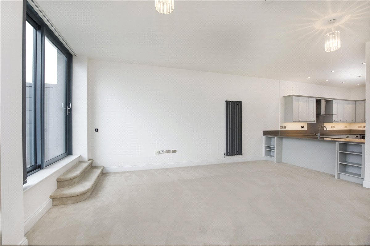 3 bedroom flat, The Residence, Bishopthorpe Road YO23 - Available