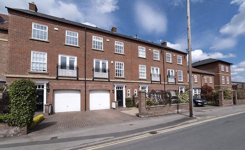 4 bedroom house, Grosvenor Park, York YO30 - Available