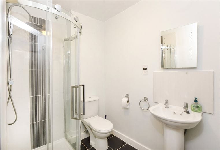 3 bedroom house, Waterside Gardens, York YO31