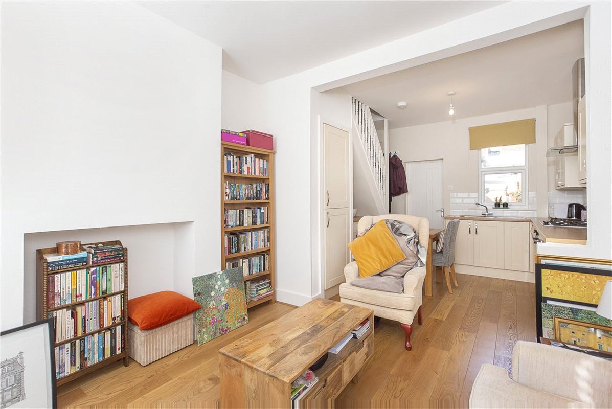 2 bedroom house, Argyle Street, York YO23 - Available