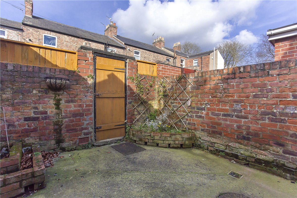 2 bedroom house, Argyle Street, York YO23 - Available