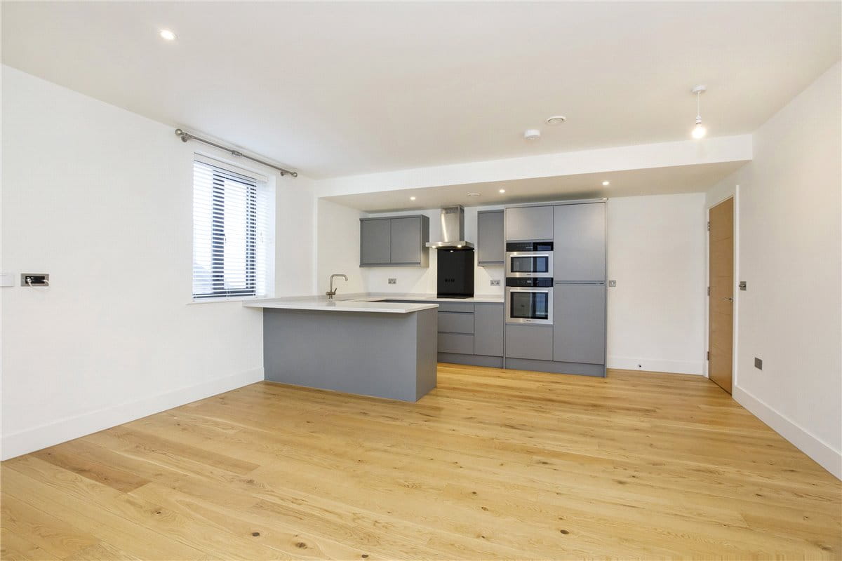 2 bedroom flat, Station Parade, Harrogate HG1