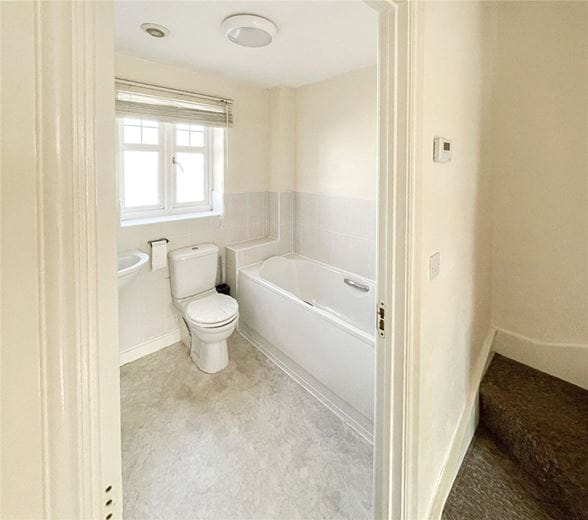 4 bedroom house, Bracken Way, Harworth DN11