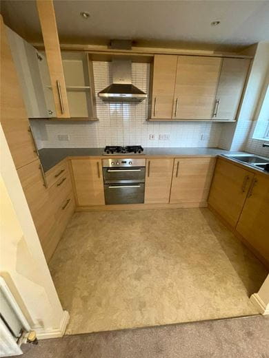 2 bedroom flat, Blackthorn Drive, Huddersfield HD3