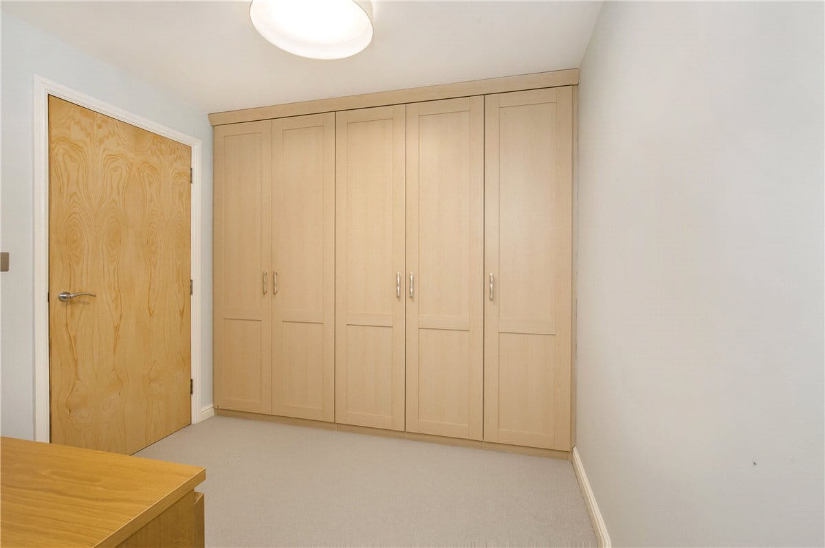 3 bedroom flat, The Avenue, York YO30 - Available