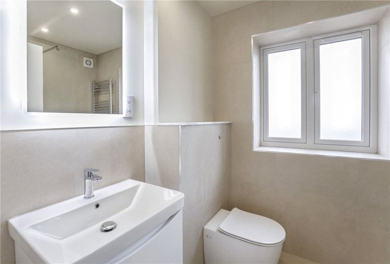 4 bedroom house, Moorland Road, York YO10 - Available