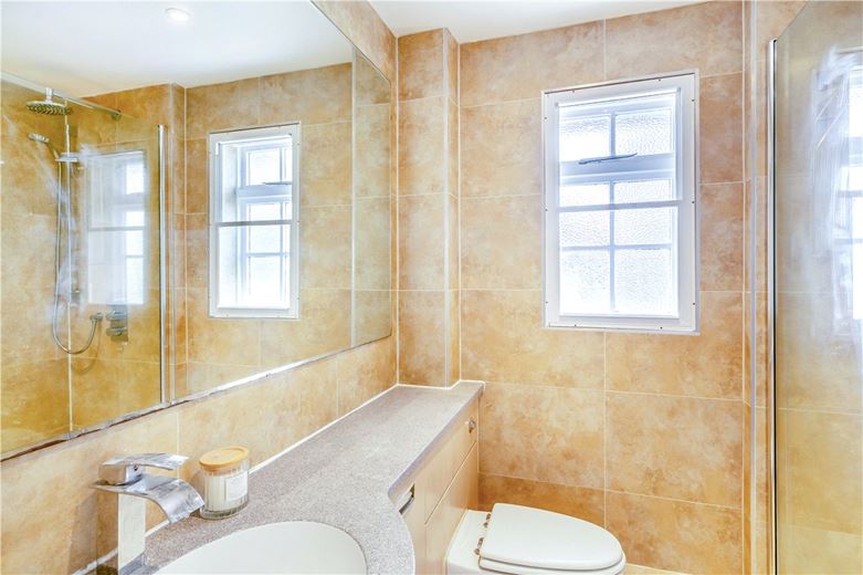 2 bedroom flat, Wentworth Court, Beech Grove HG2 - Let Agreed