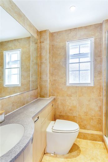 2 bedroom flat, Wentworth Court, Beech Grove HG2 - Let Agreed