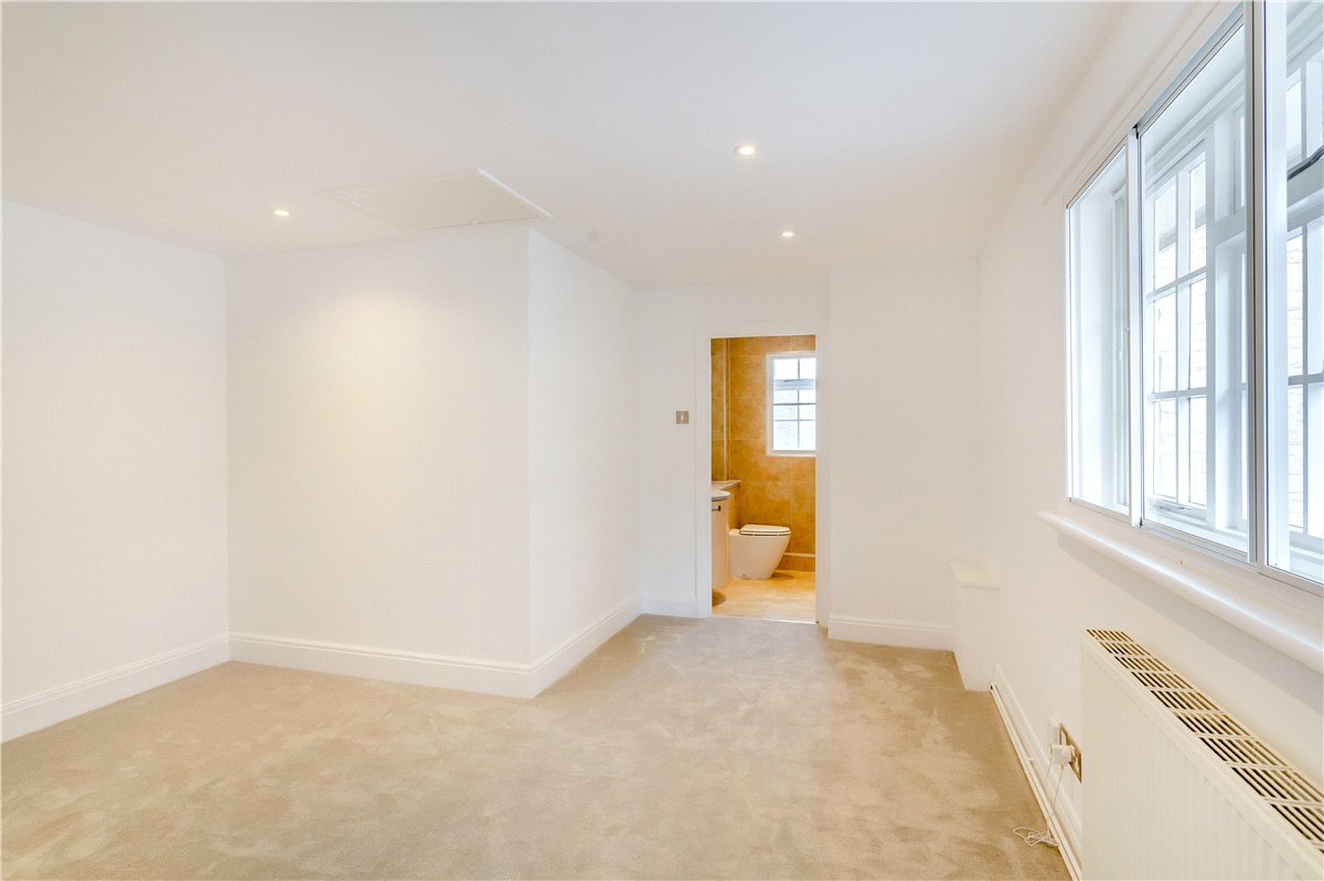 2 bedroom flat, Wentworth Court, Beech Grove HG2 - Let Agreed