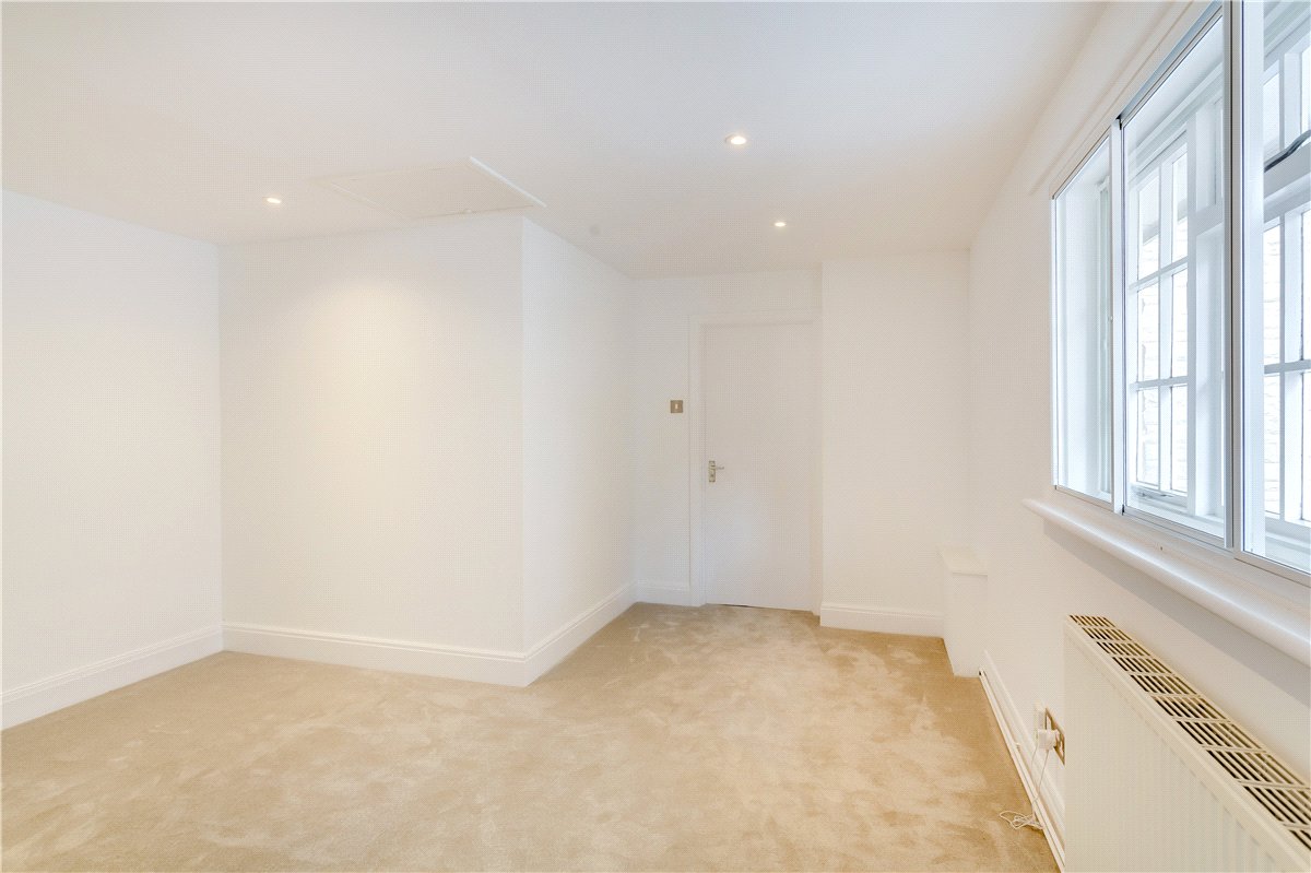 2 bedroom flat, Wentworth Court, Beech Grove HG2 - Let Agreed