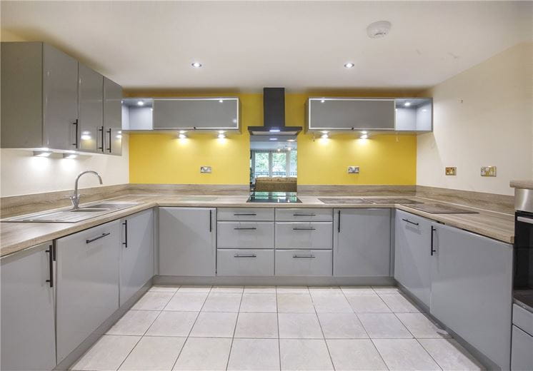 2 bedroom flat, Westgate Apartments, Leeman Road YO26 - Let Agreed