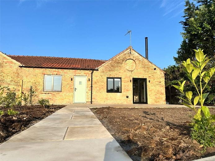 2 bedroom cottage, Waplington Court, Allerthorpe YO42 - Available