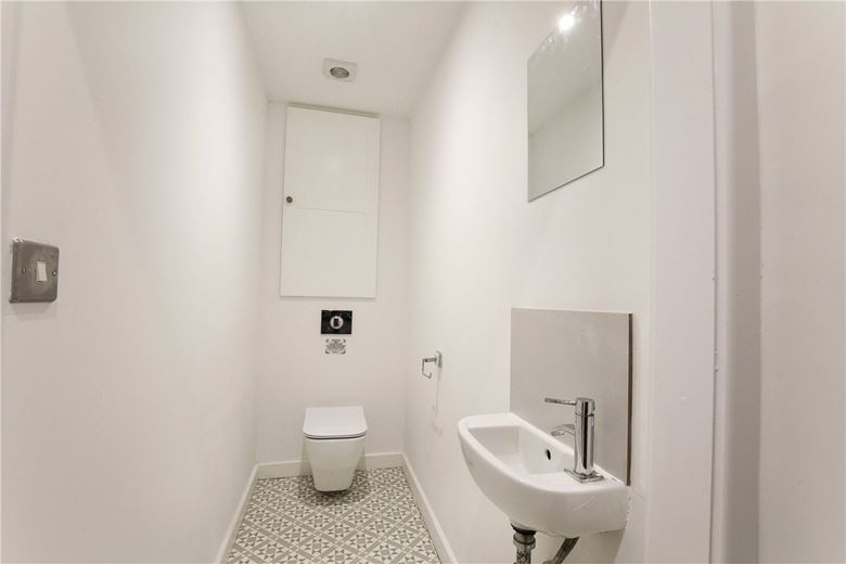 2 bedroom house, Hookstone Drive, Harrogate HG2 - Available