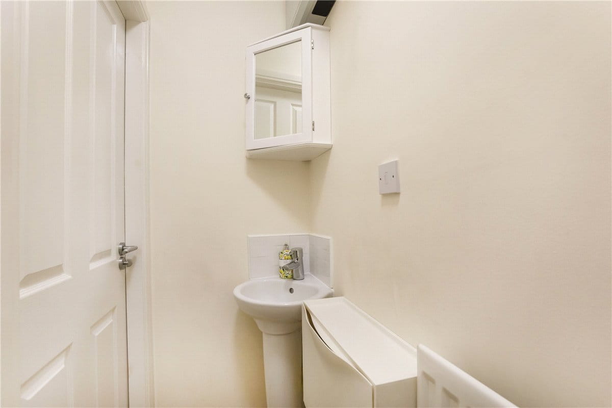 4 bedroom house, Tadcaster Road, Dringhouses YO24 - Available