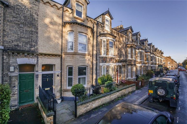 4 bedroom house, Grosvenor Terrace, York YO30 - Available