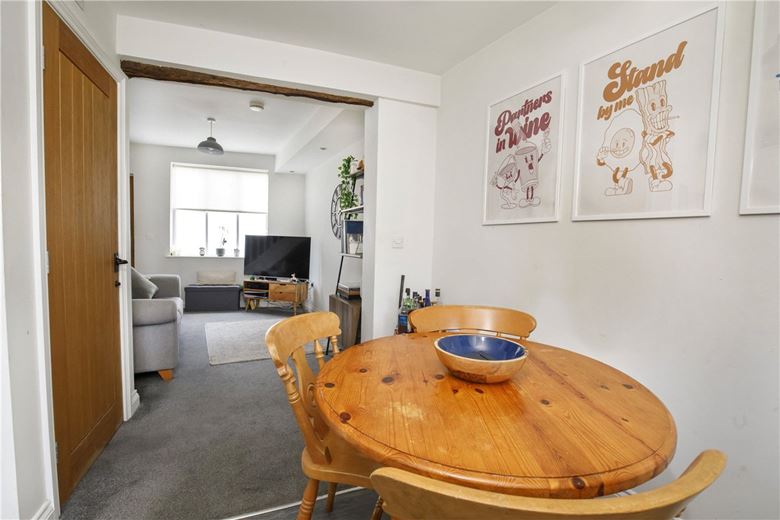 2 bedroom cottage, Church Street, Copmanthorpe YO23 - Available