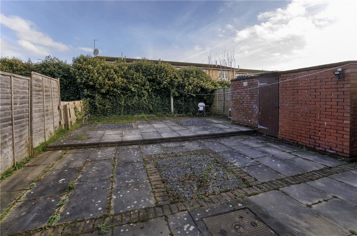 3 bedroom house, Melrosegate, York YO10 - Available