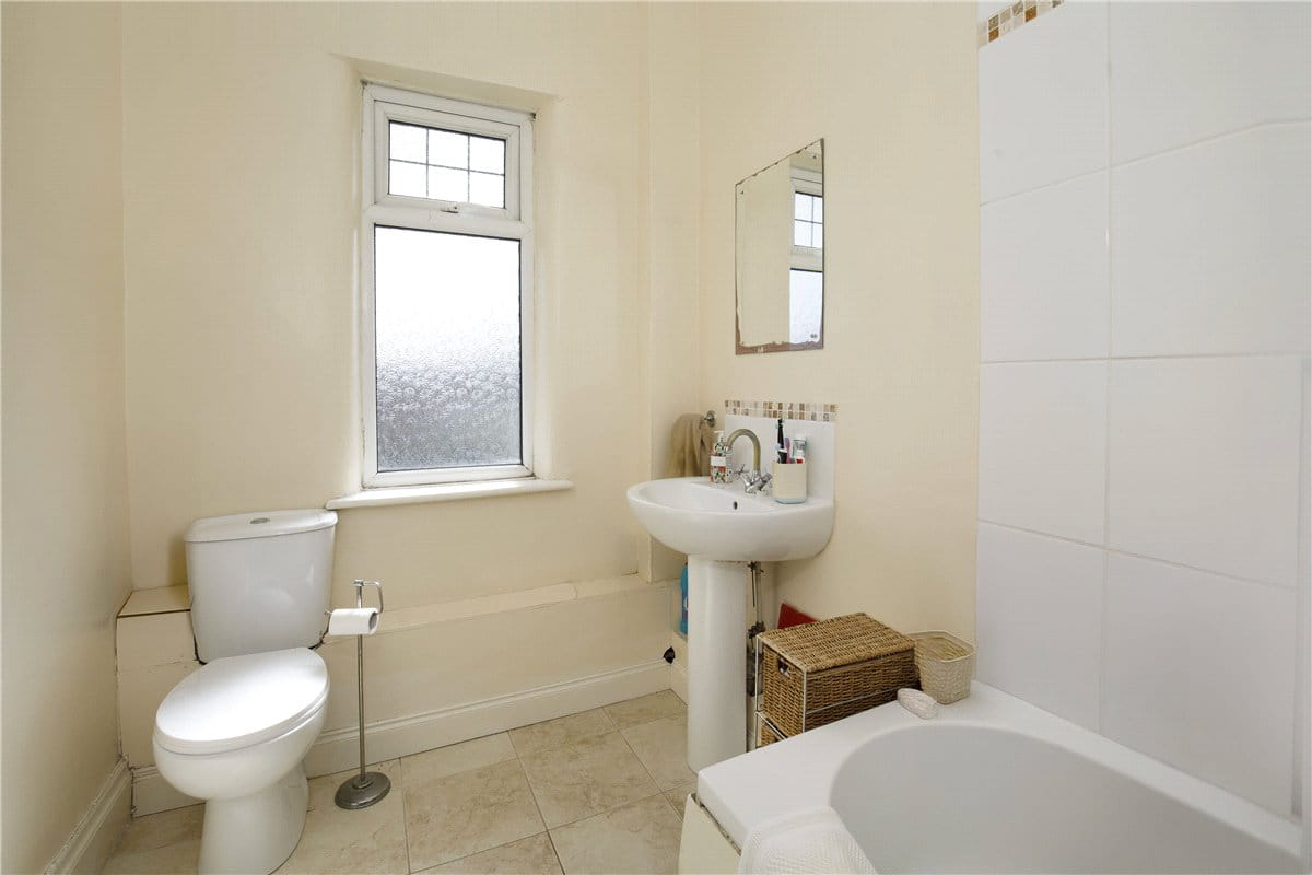 1 bedroom flat, Main Avenue, York YO31 - Available