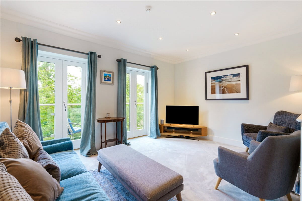 5 bedroom house, Kings Pool Walk, York YO1 - Available