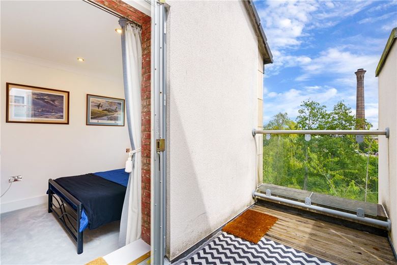 5 bedroom house, Kings Pool Walk, York YO1 - Available