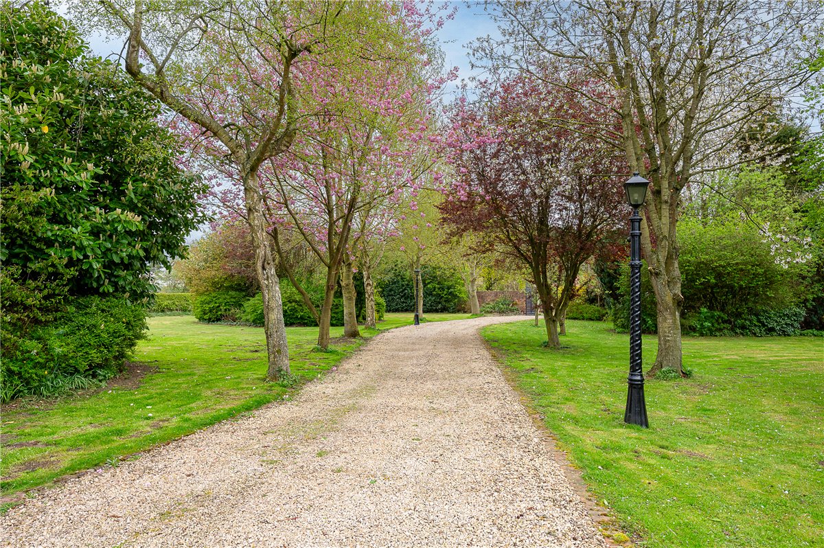 6 bedroom house, Dunnington, York YO19 - Available