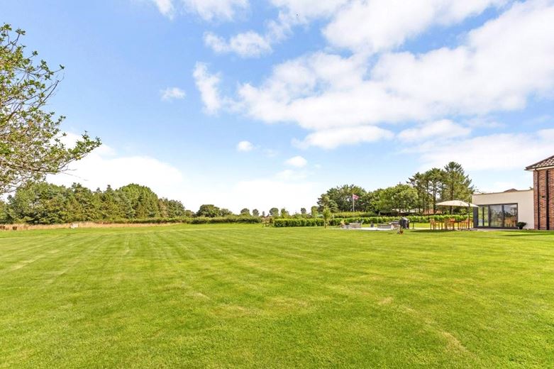 4 bedroom house, Sandhill Lane, Sutton on Derwent YO41 - Available