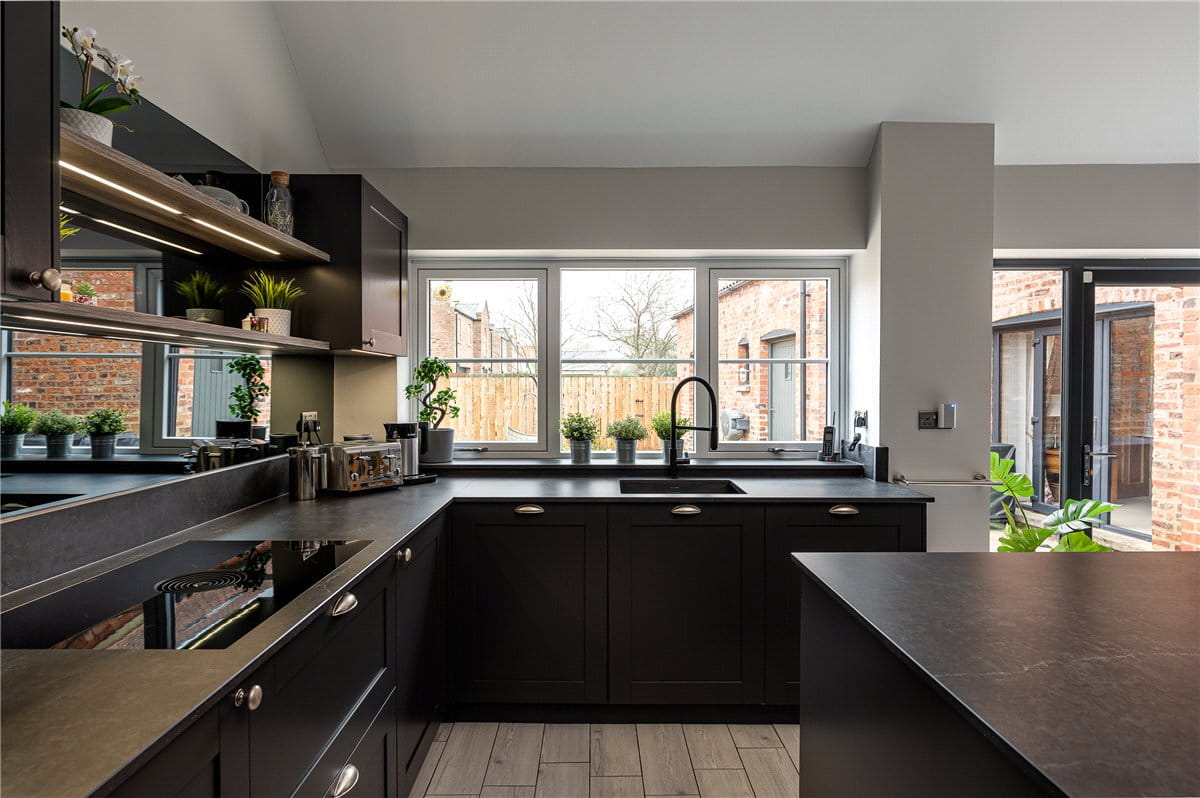 5 bedroom house, Breighton, Selby YO8 - Available