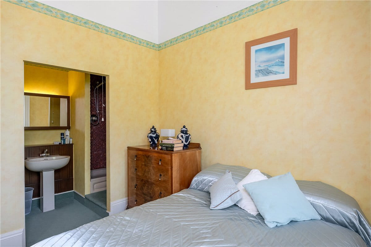 6 bedroom house, Grimston Park, Grimston LS24 - Available