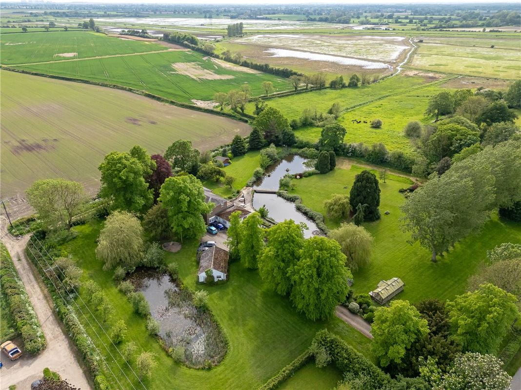  House, Aughton, York YO42 - Available